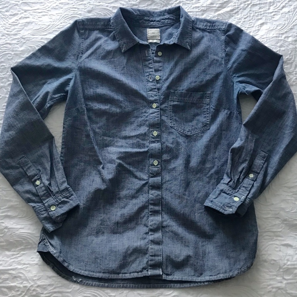 GAP Chambray The Tailored Shirt